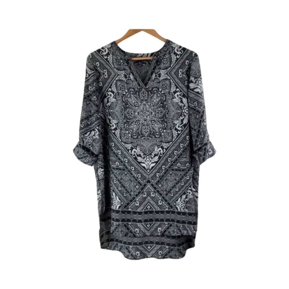 Roz & Ali Black/White Flowy Tunic Top Blouse NWT Size L